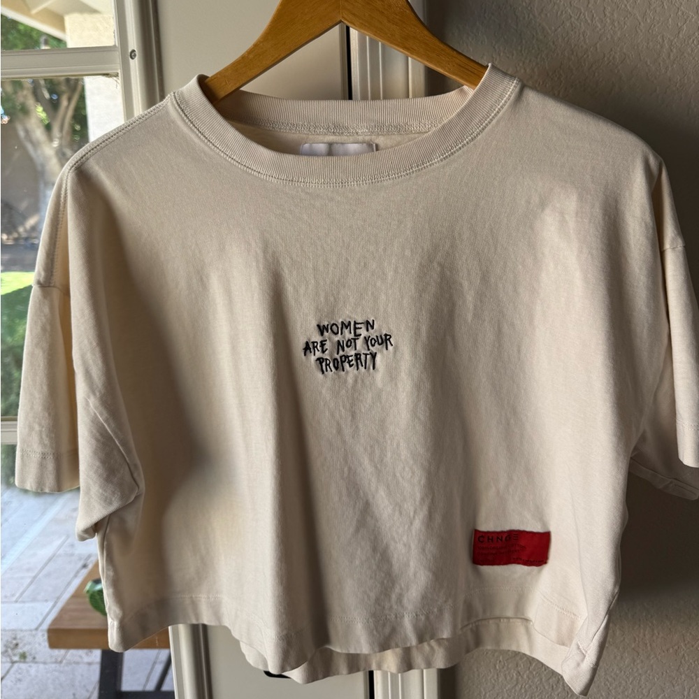 CHNGE Cropped T-Shirt
